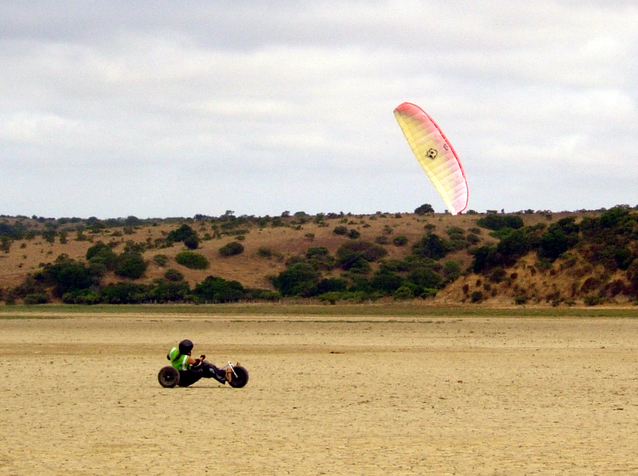 kitebuggy-1395208-638x476